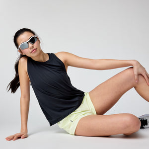WOMEN'S DASH SHORT